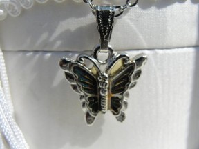 Jabberjewelry.com Vintage Mood Butterfly Pendant & Necklace Jabberjewelry.com Vintage Mood Butterfly Pendant & Necklace