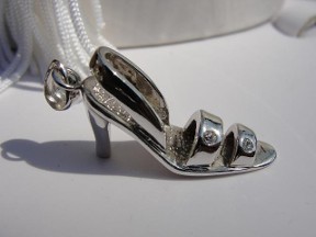Jabberjewelry.com Large White Gold Finished Slipper Pendant Jabberjewelry.com Large White Gold Finished Slipper Pendant