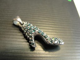 Jabberjewelry.com Blue Diamond White Gold High Heel Shoe Pendant