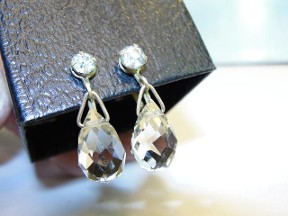 Jabberjewelry.com Antique Crystal Glass Dangle Earrings