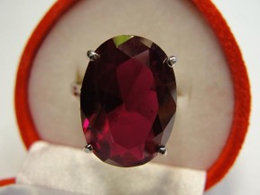 Jabberjewelry.com Large White Gold Oval Ruby Ring