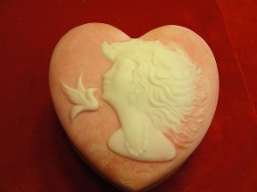 Signature Robert Nometh Cameo Heart Shape Trinket Box