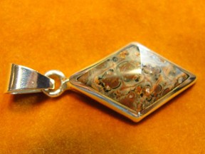 Jabberjewelry.com Vintage Diamond Shape Jasper Silver Pendant