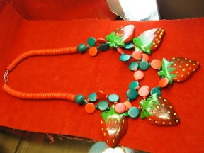 Jabberjewelry.com Vintage Wooden Strawberry Necklace