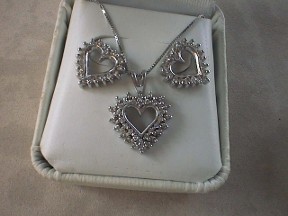 Jabberjewelry.com White Gold Diamond Heart Chain Earrings & Pendant